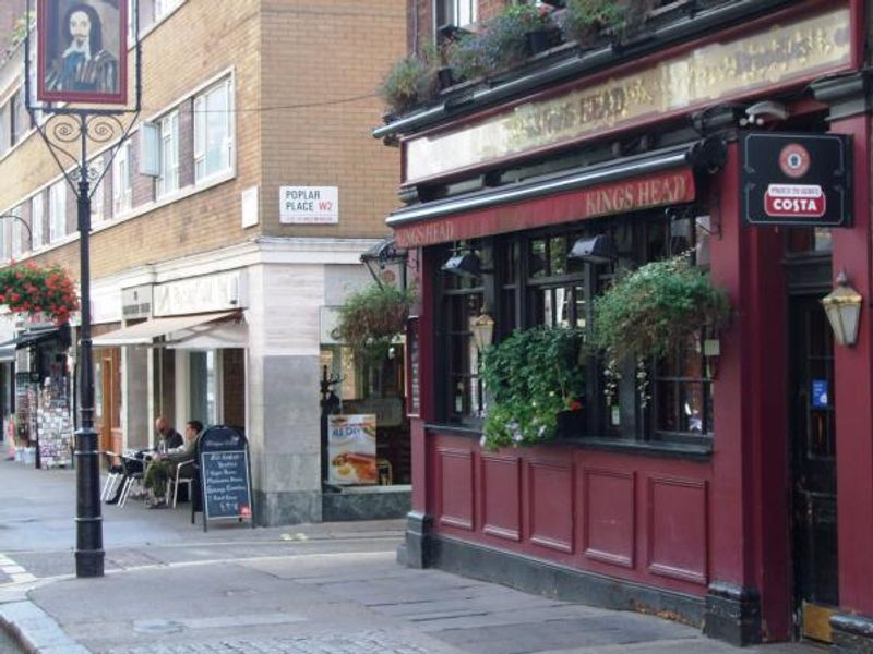 Bayswater, Kings Head side. (Pub, External). Published on 24-08-2013