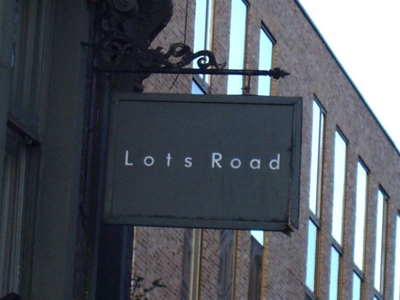 Lots Road-3 Jan 2024. (Pub, External, Sign). Published on 26-01-2024