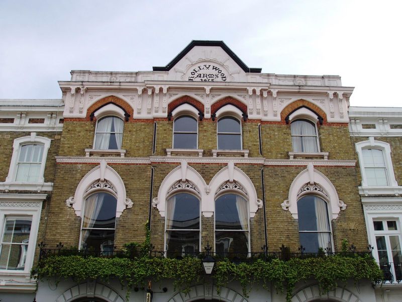 Hollywood Arms SW10-2 April 2017. (Pub, External). Published on 30-04-2017