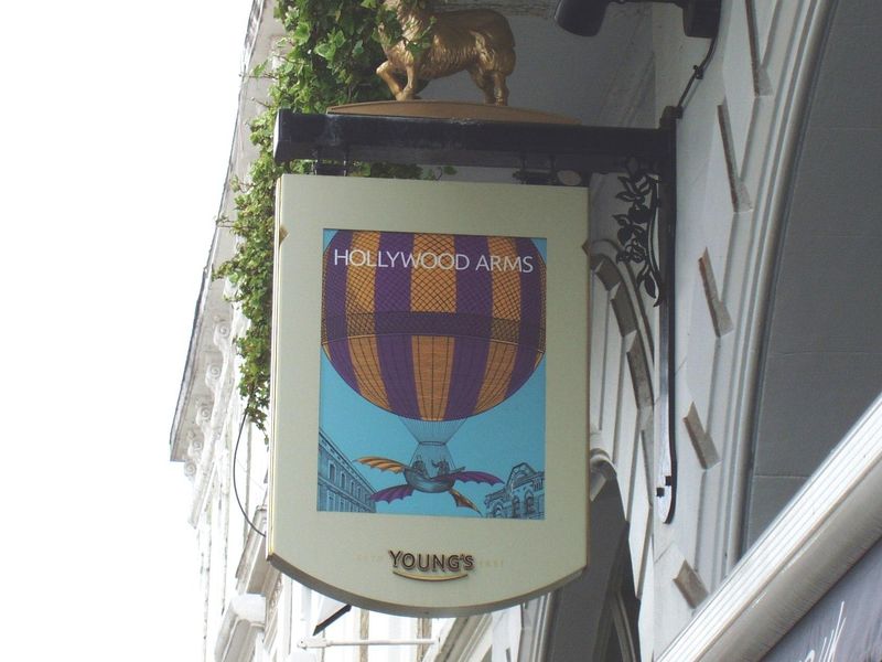 Hollywood Arms swingsign SW10 April 2017. (Pub, External, Sign). Published on 30-04-2017