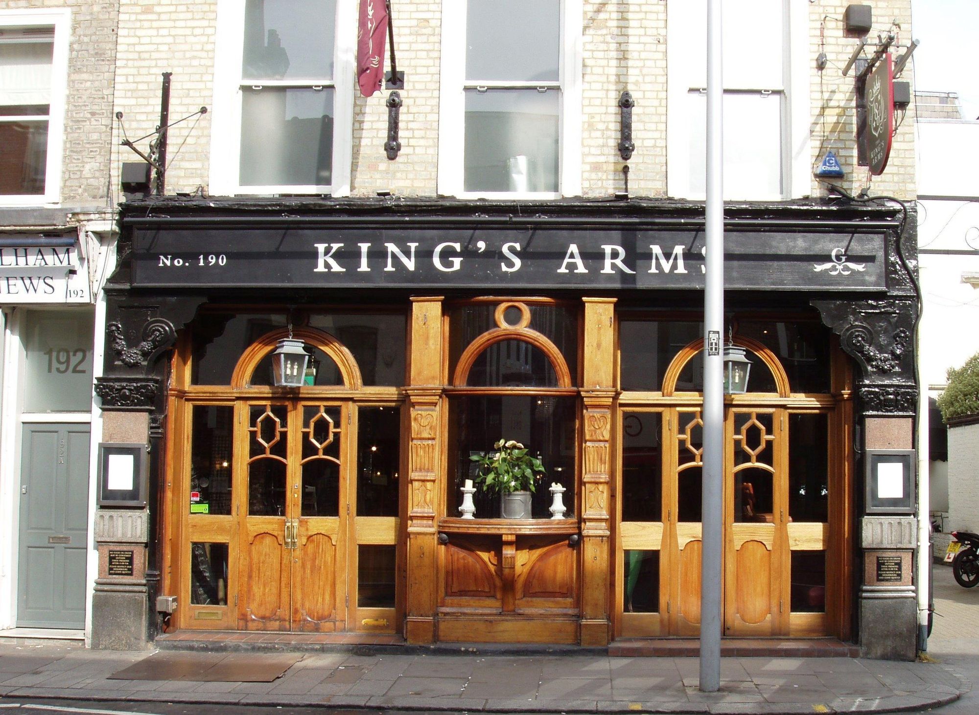 Kings Arms SW10 April 2017. (Pub, External, Key). Published on 30-04-2017