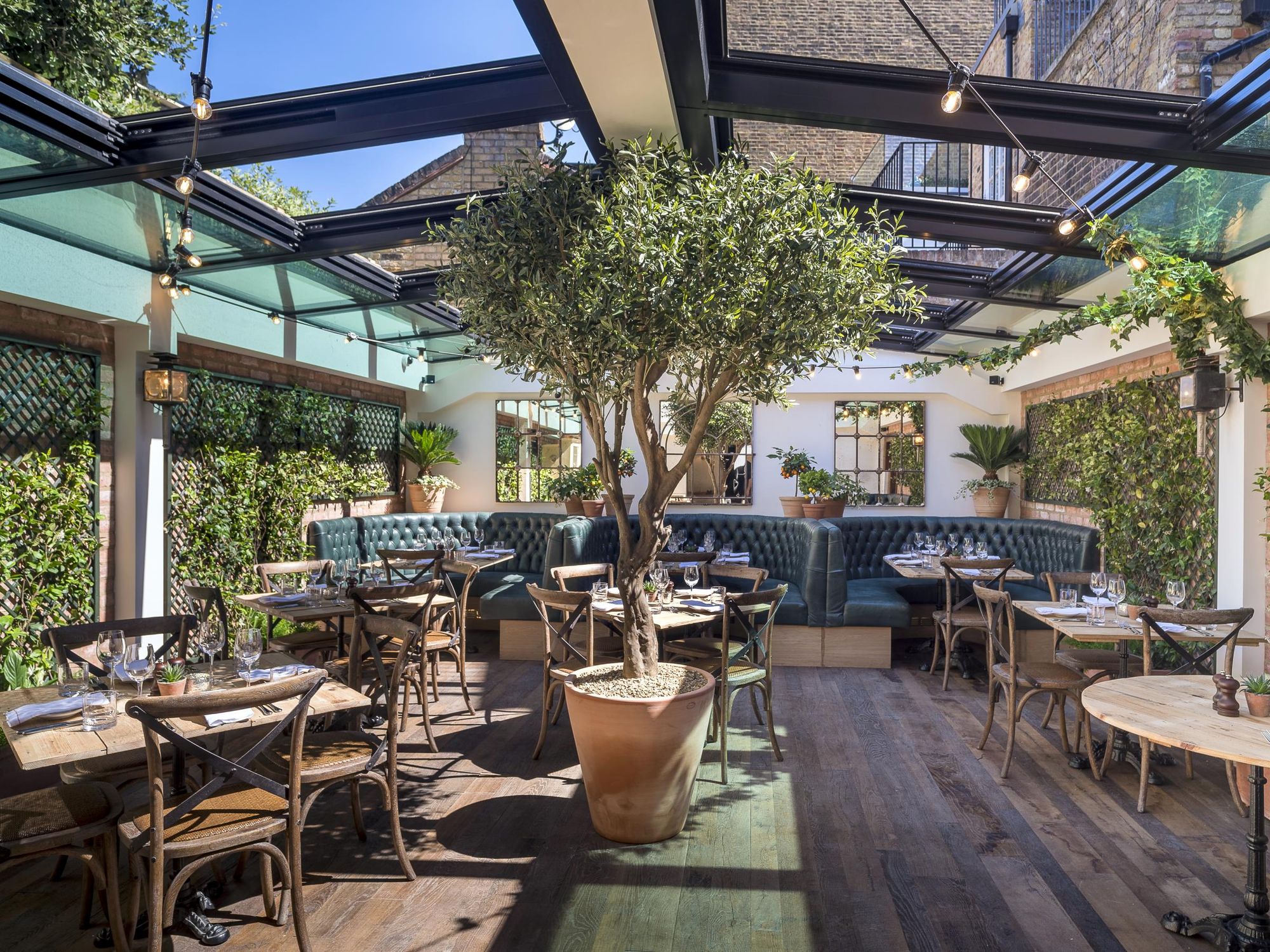  Fox & Pheasant  - Jun'18. (Pub, Restaurant). Published on 30-06-2018