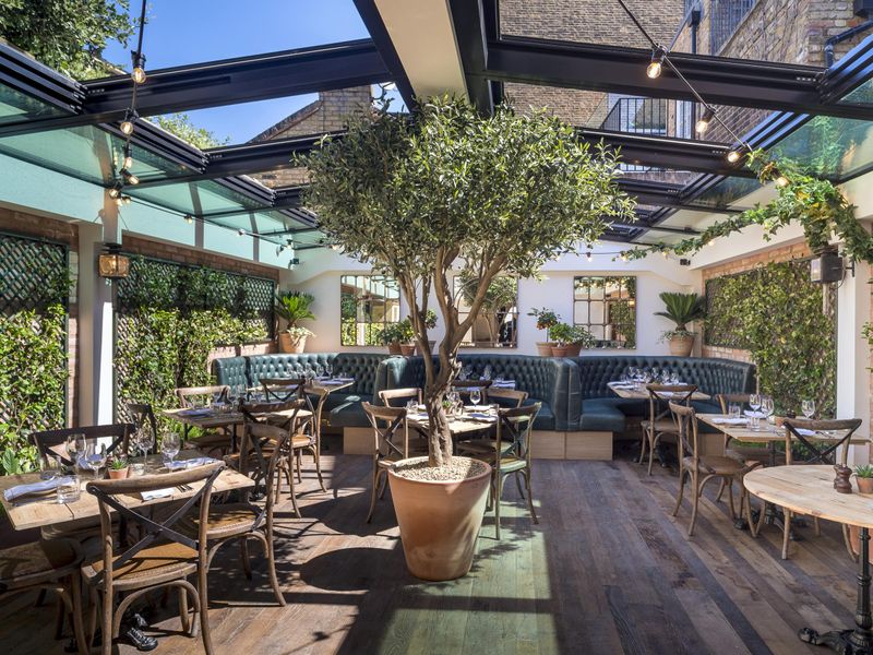  Fox & Pheasant  - Jun'18. (Pub, Restaurant). Published on 30-06-2018 