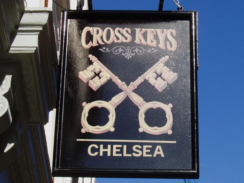 Cross Keys SW3 swingsign. (Pub, External, Sign). Published on 29-03-2024