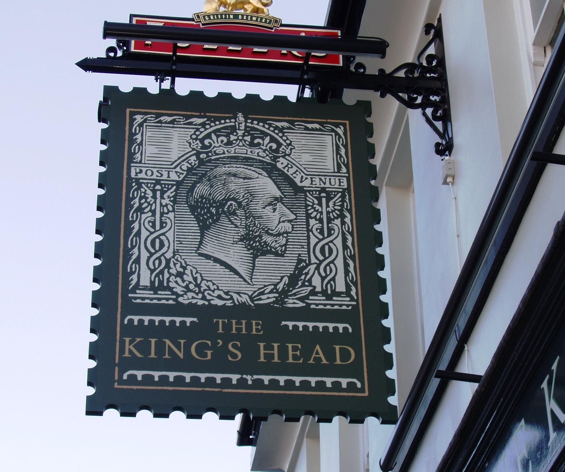Kings Head SW5 swingsign-2. (Pub, External, Sign). Published on 04-12-2016