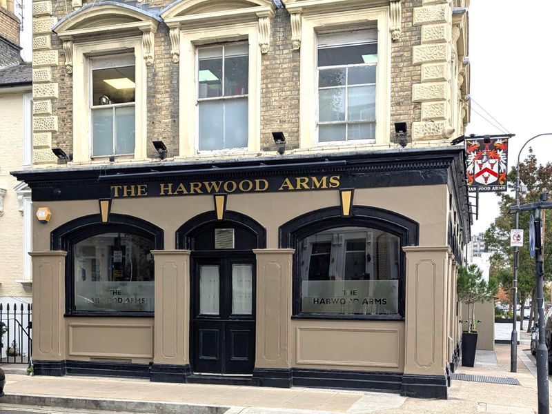Harwood Arms ex Ash C-C. (Pub, External, Key). Published on 19-10-2025