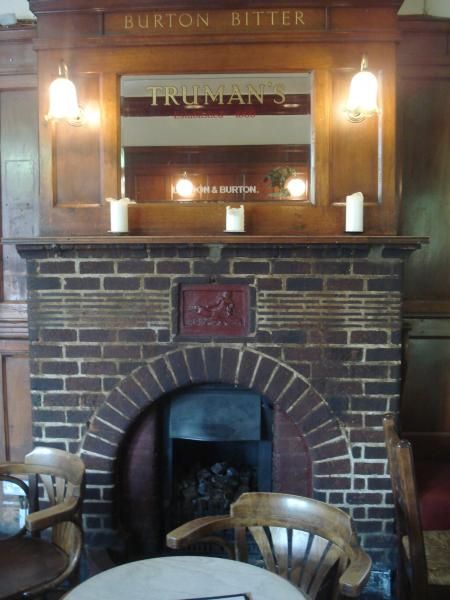 Atlas Interior - Fulham. (Pub). Published on 19-08-2013