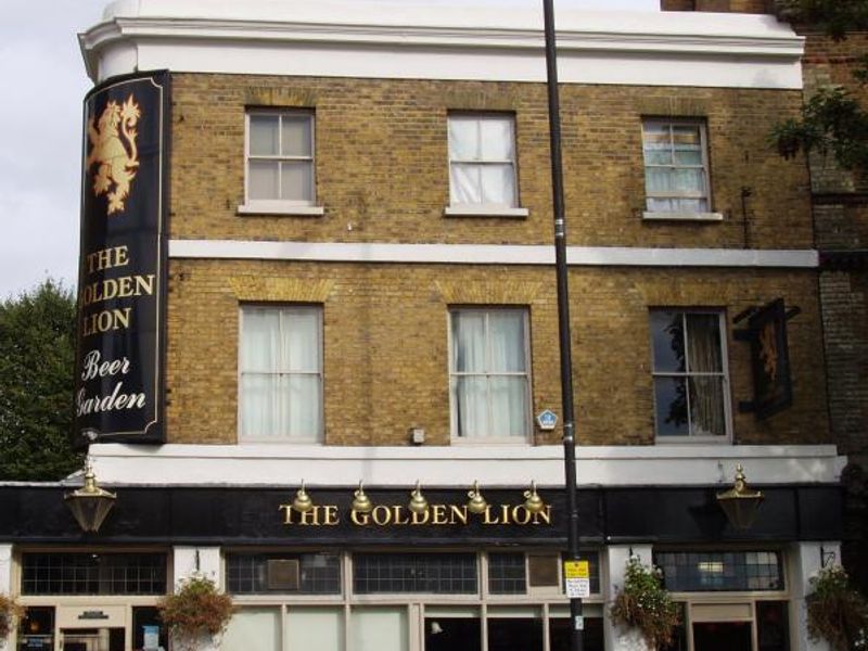Golden Lion SW6 corner. (Pub, External). Published on 28-09-2014