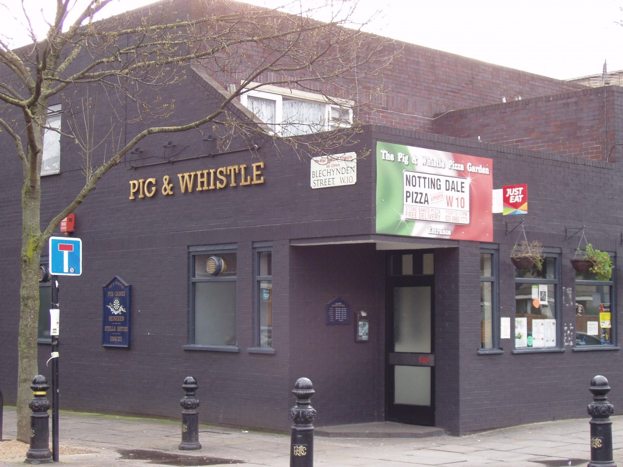 Pig & Whistle W10-2 Feb 2018. (Pub, External). Published on 04-02-2018