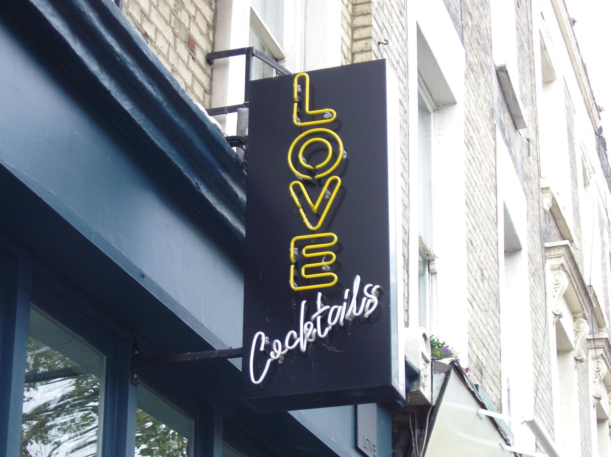 Love Bar-2 Sept 2023. (External, Sign). Published on 24-09-2023