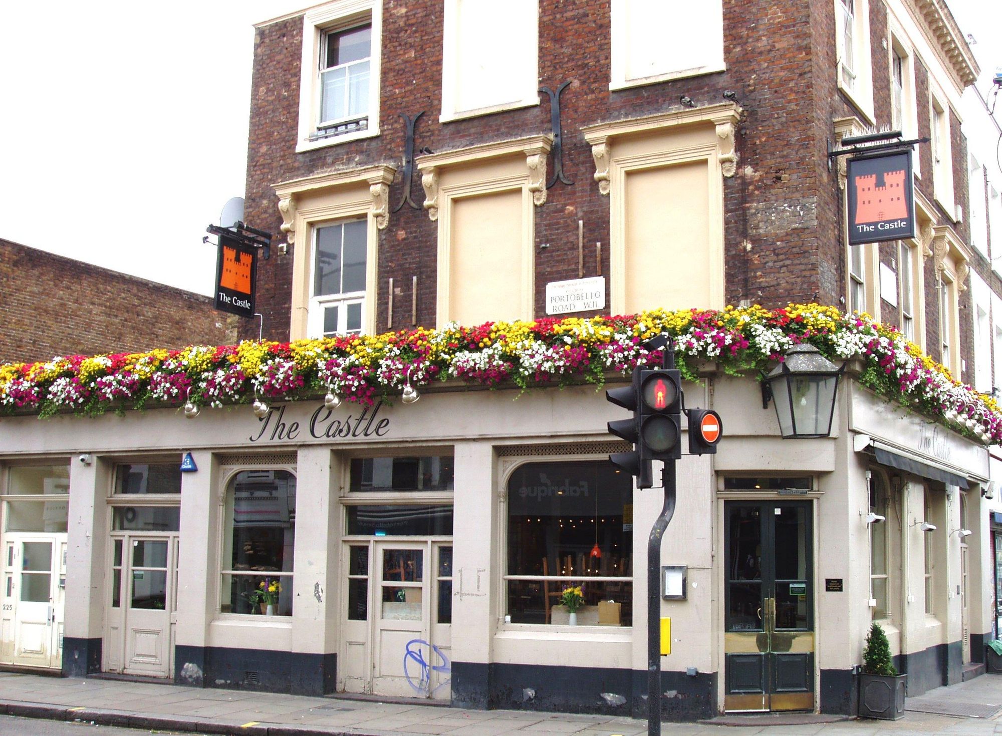 Castle W11 July 2019. (Pub, External, Key). Published on 28-07-2019