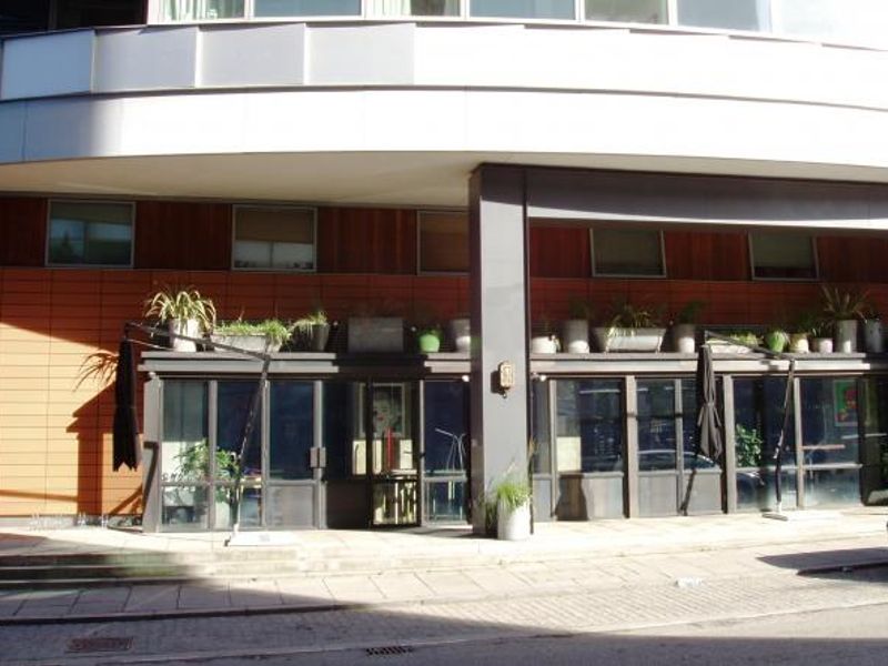 Heist Bank2 W2 Sept 2016. (Pub, External). Published on 11-09-2016