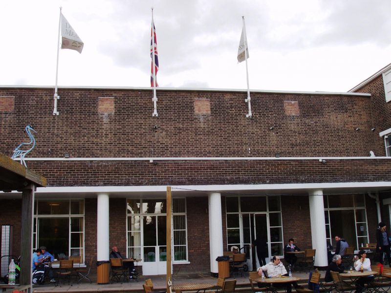 Chiswick Pavilion, cafe bar Oct 2016-1. (Pub, External, Key). Published on 09-10-2016