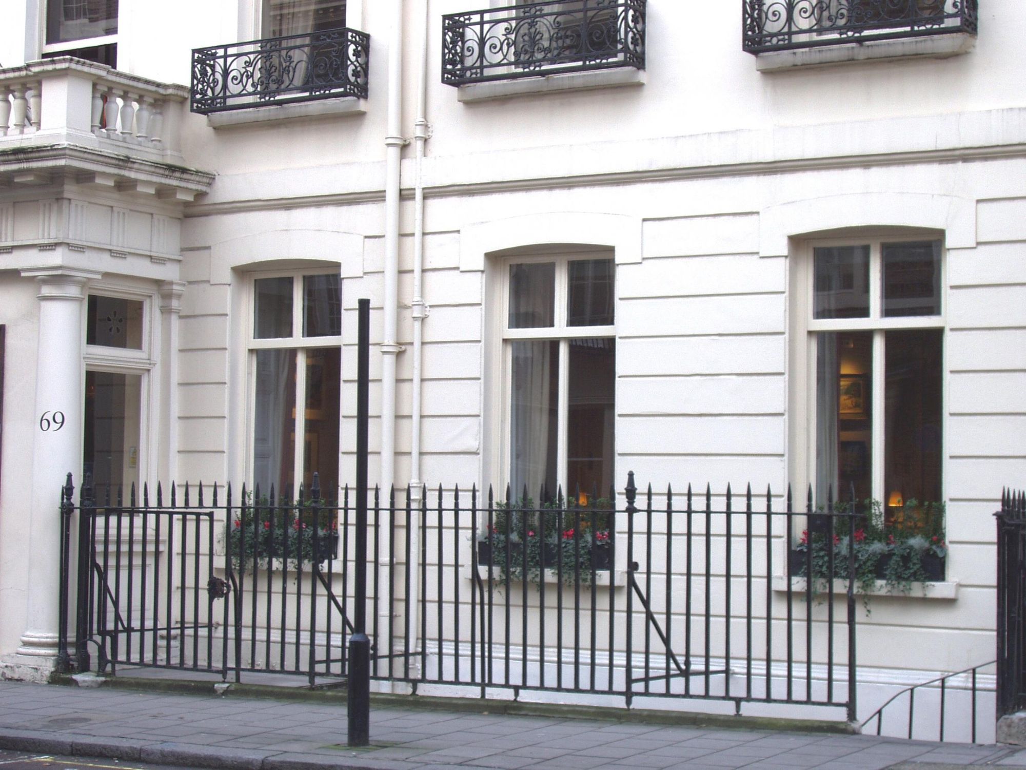 Savile Club W1-2 Feb 2017. (Pub, External). Published on 06-02-2017