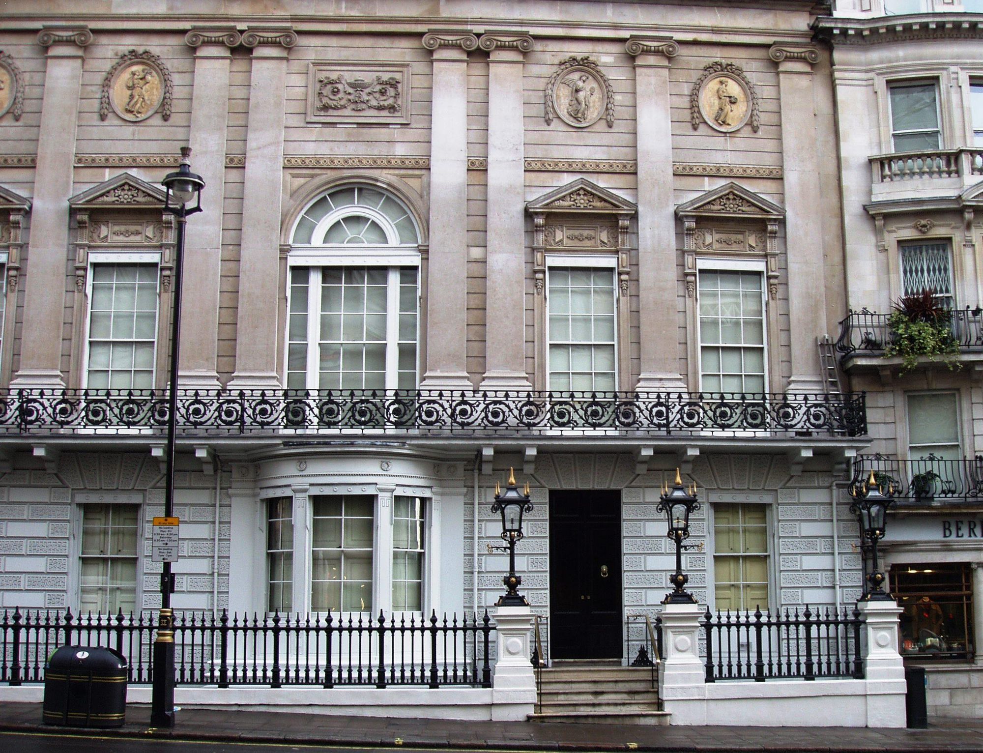 CAMRA White s Club London Grade I Listed Gentlemen s Club