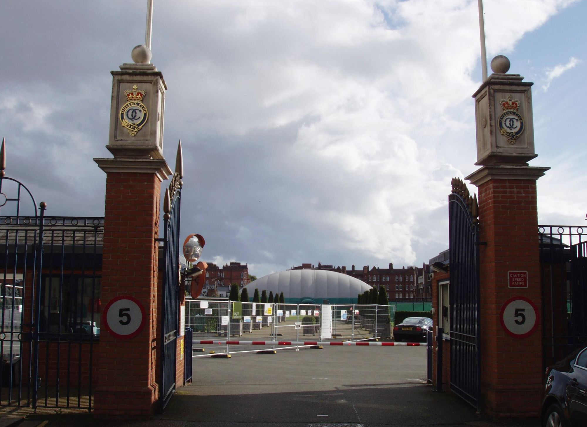 Queen's Club main entrance Oct 2014. (Pub, External, Key). Published on 16-10-2016