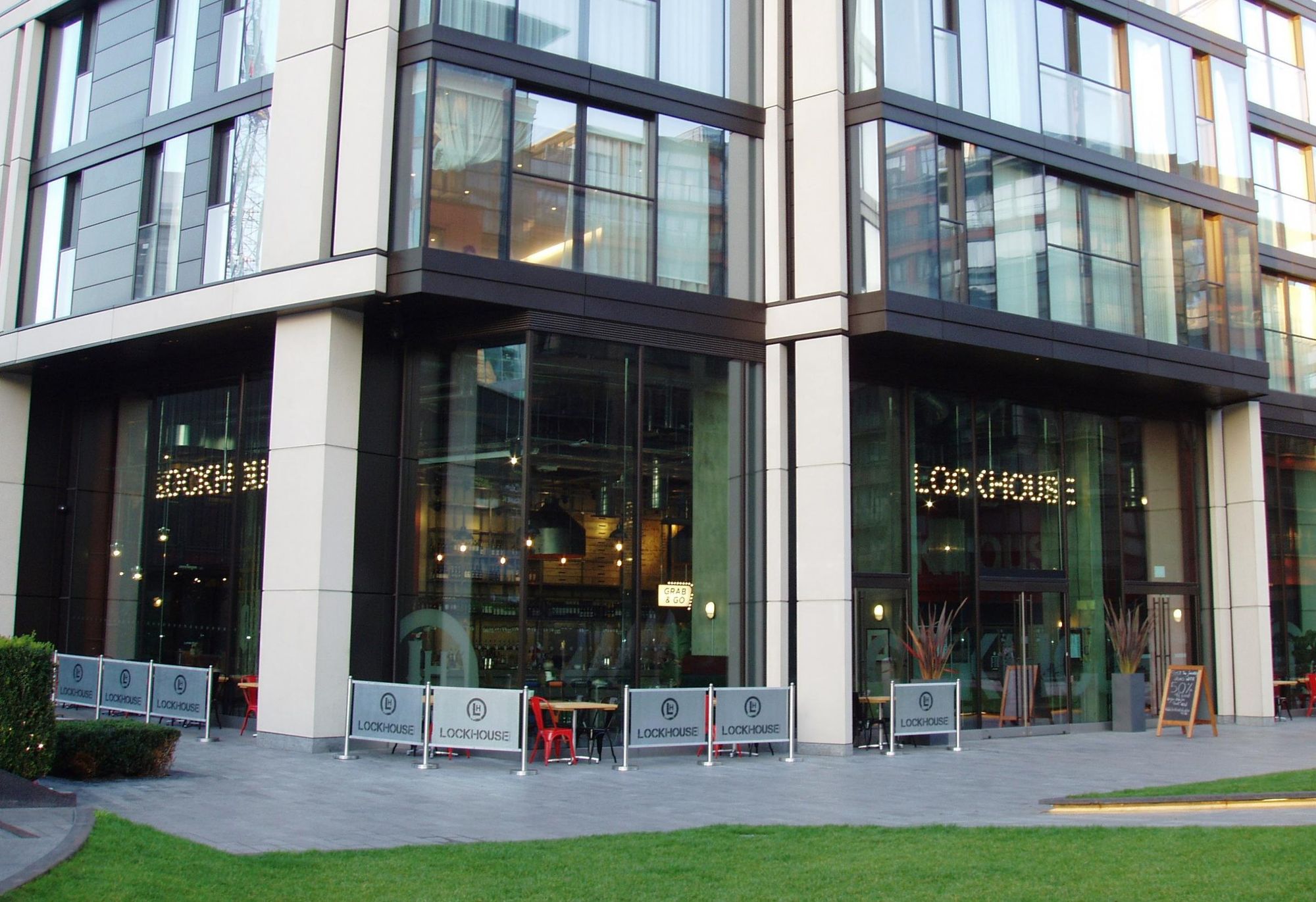 Lockhouse W2 Dec 2016. (Pub, External, Key). Published on 29-12-2016