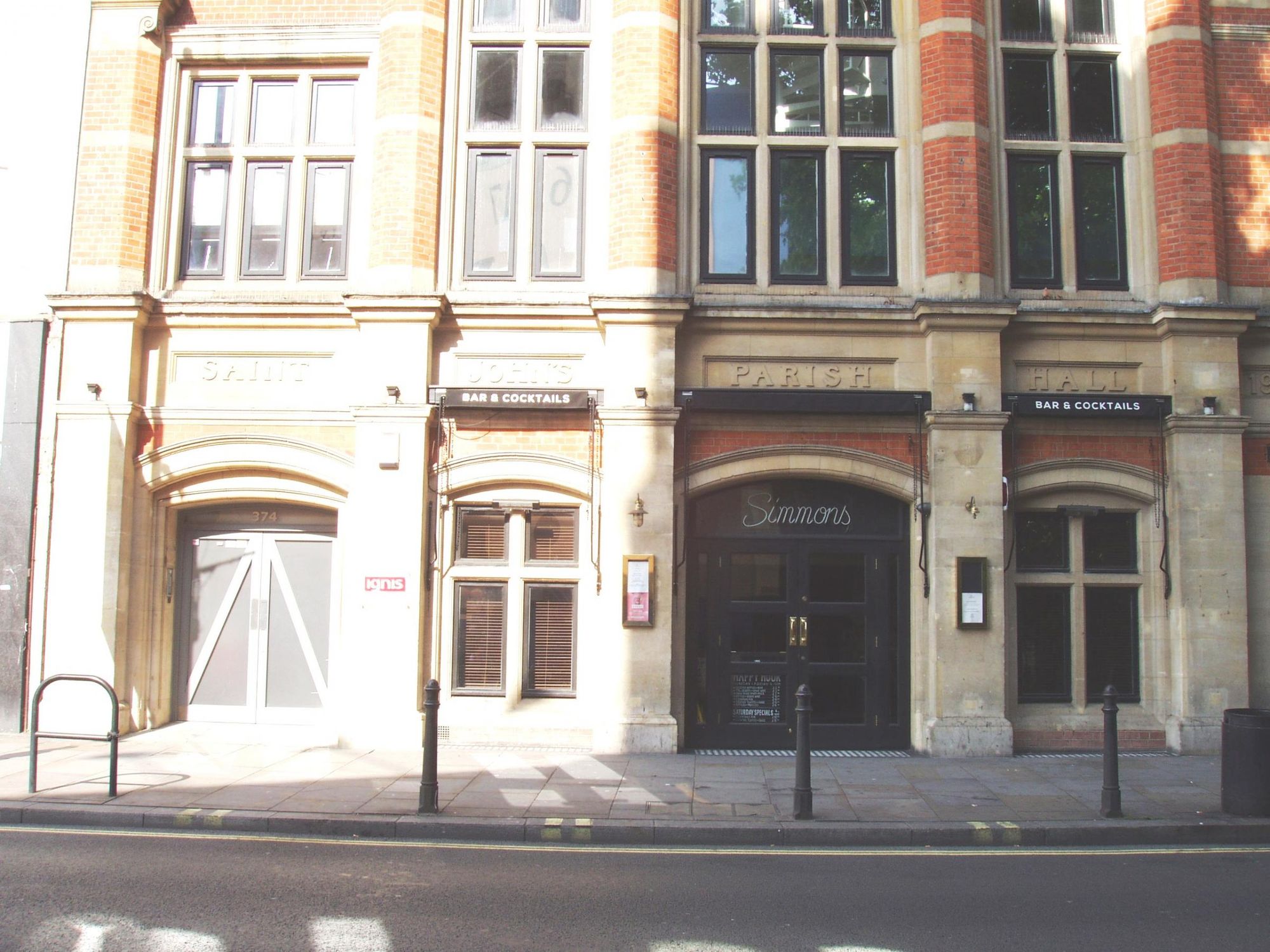 Simmons SW6 July 2017. (Pub, External, Key). Published on 09-07-2017