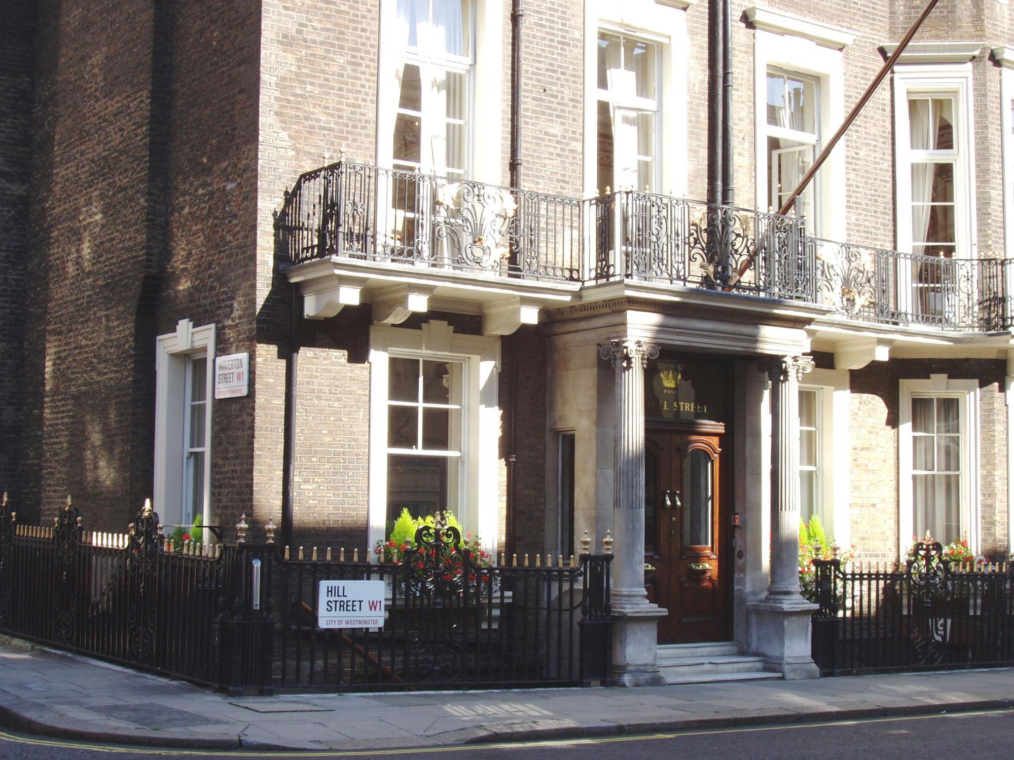 Naval Club W1 Aug 2017. (Pub, External, Key). Published on 27-08-2017