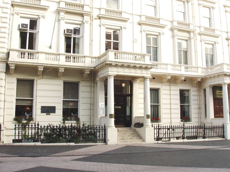Polish Club SW7-2. (Pub, External). Published on 19-11-2017 