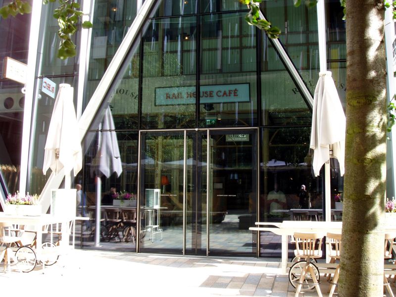 Rail House Cafe SW1 Sep 2017. (Pub, External, Key). Published on 19-09-2017