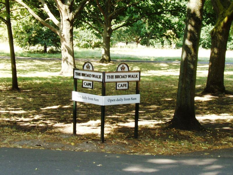 Broad Walk Cafe NW1-2 July 2018. (Sign). Published on 08-07-2018 