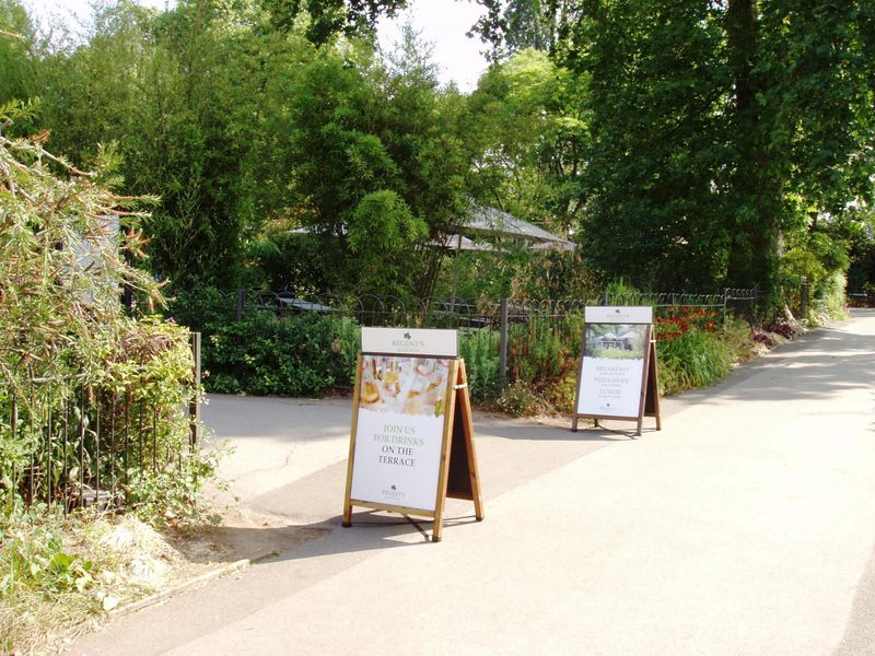 Regents Bar-entrance July 2018. (Pub, External). Published on 08-07-2018