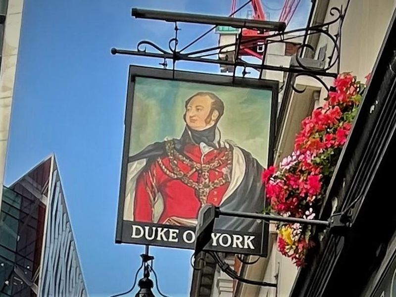 Duke of York SW1 sign Sept 2021. (Pub, External, Sign). Published on 03-09-2021 