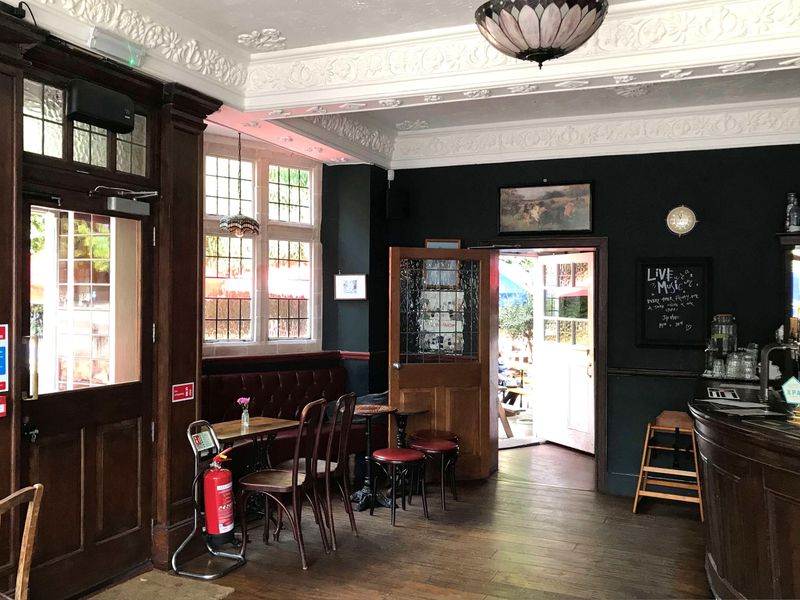 Carlton Tavern front bar July 2023. (Pub, Bar). Published on 23-07-2023
