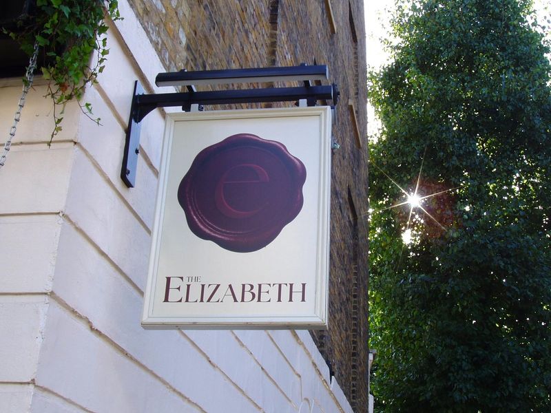 Elizabeth-2 Sept 2025. (Pub, External, Sign). Published on 21-09-2025 