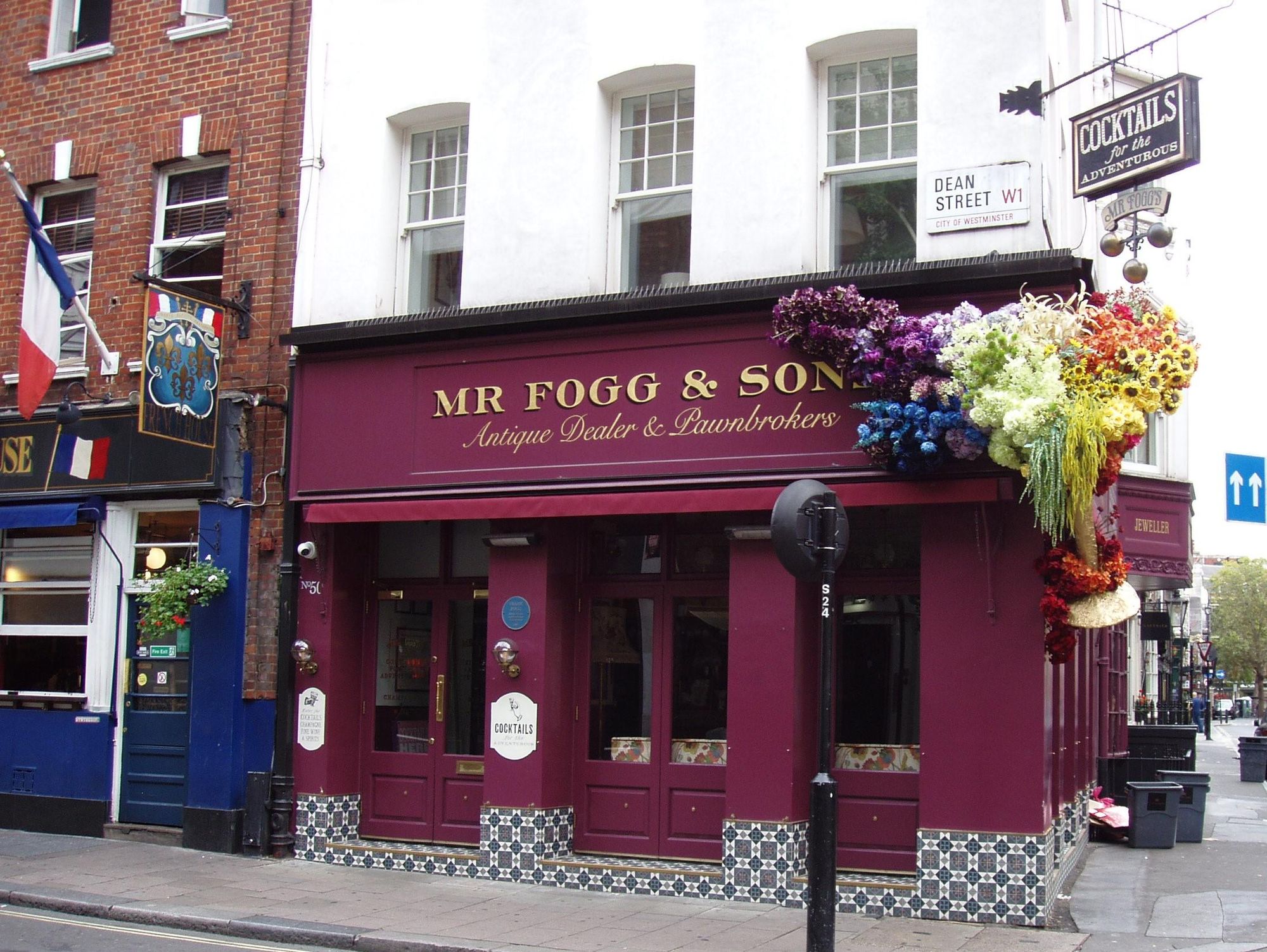 Mr Foggs Pawnbrokers-2. (Pub, External). Published on 06-10-2024