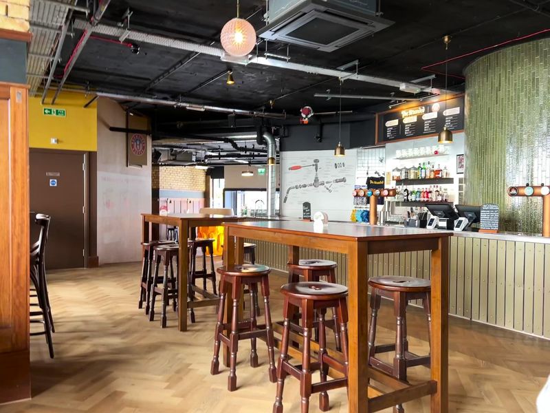 Stranded interior-1. (Pub). Published on 27-08-2025 