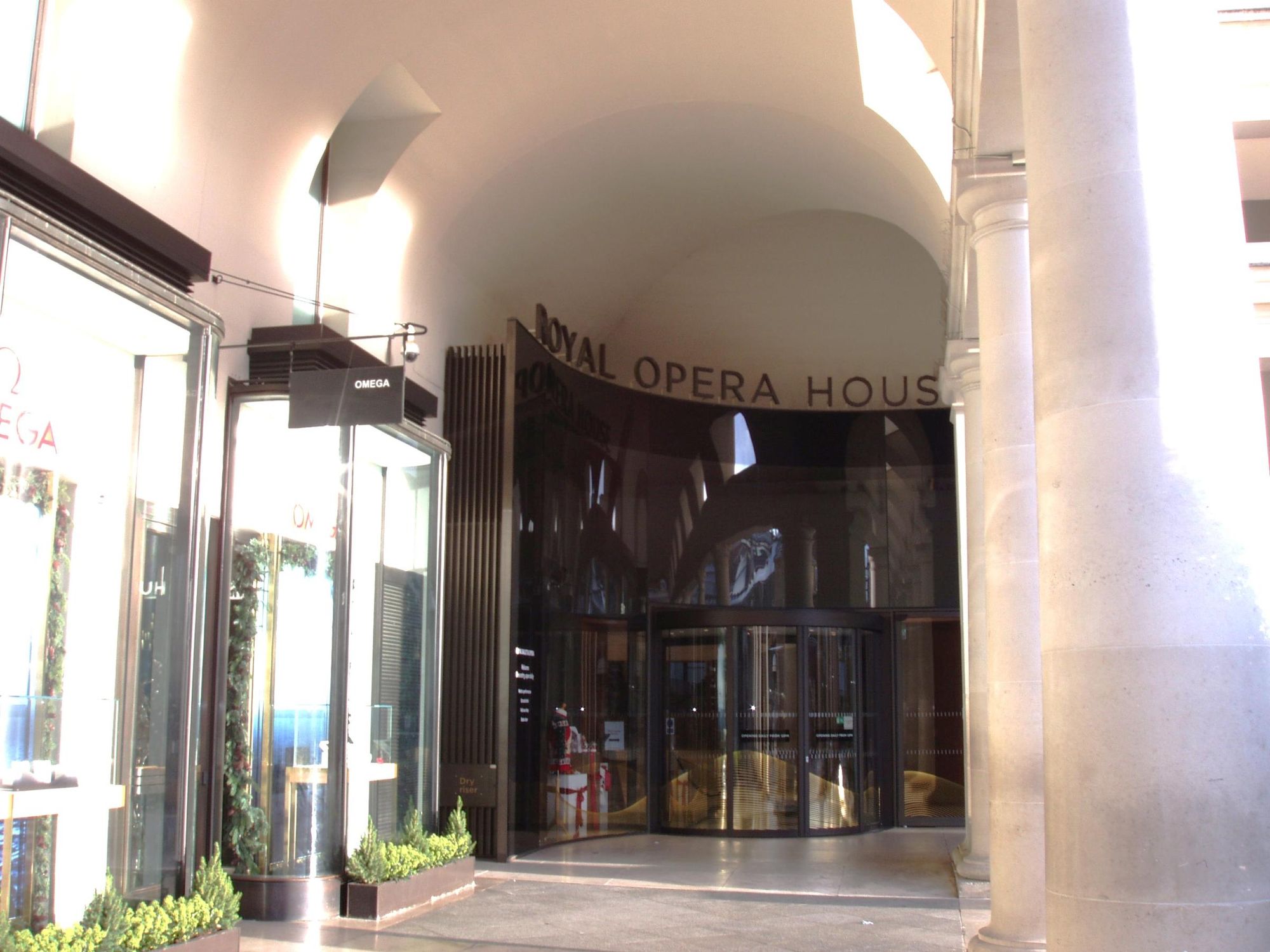 Bar Cicoria piazza entrance. (Pub, External, Key). Published on 14-12-2025