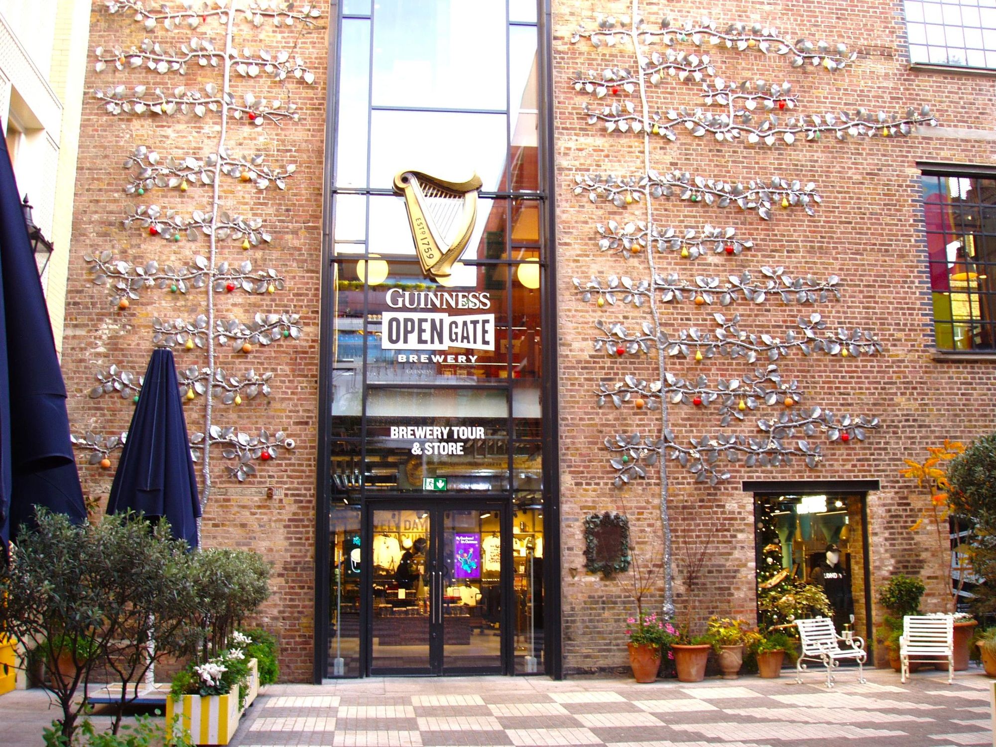 Guinness-2. (Pub, External). Published on 14-12-2025