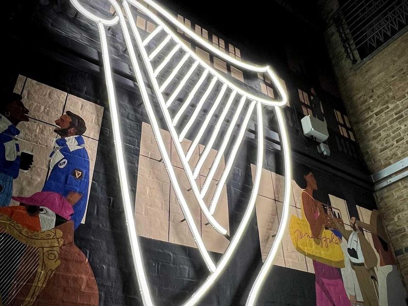 Guinness Open Gate via Tris C-2. (Pub, Sign). Published on 18-12-2025 