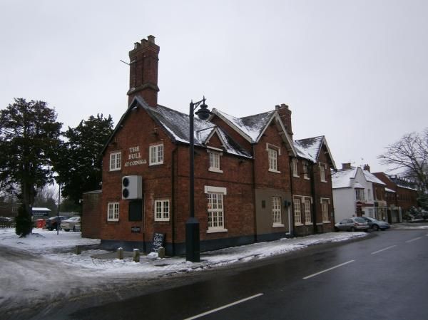 Frontage in snow 2013. (Pub, External). Published on 21-01-2013