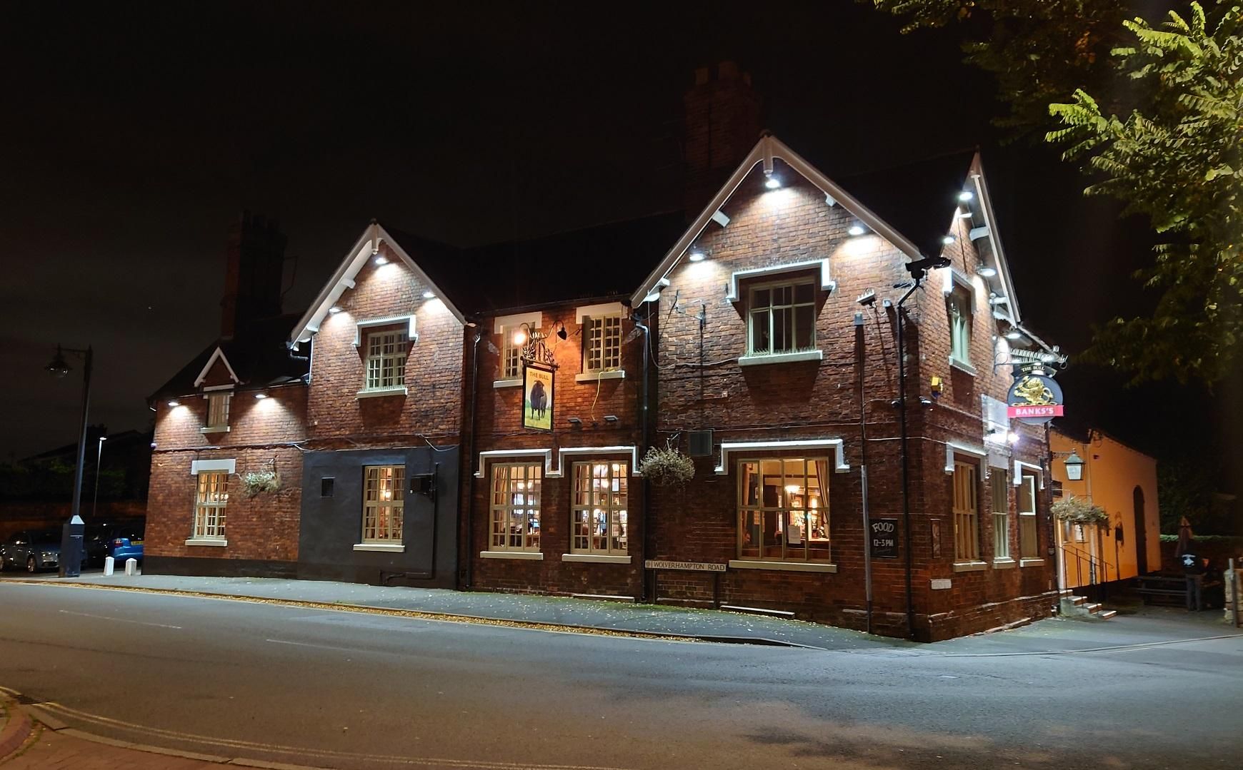 Frontage at night 2022. (Pub, External). Published on 16-10-2022