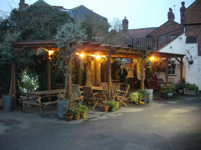 (Pub, Garden). Published on 24-02-2017 