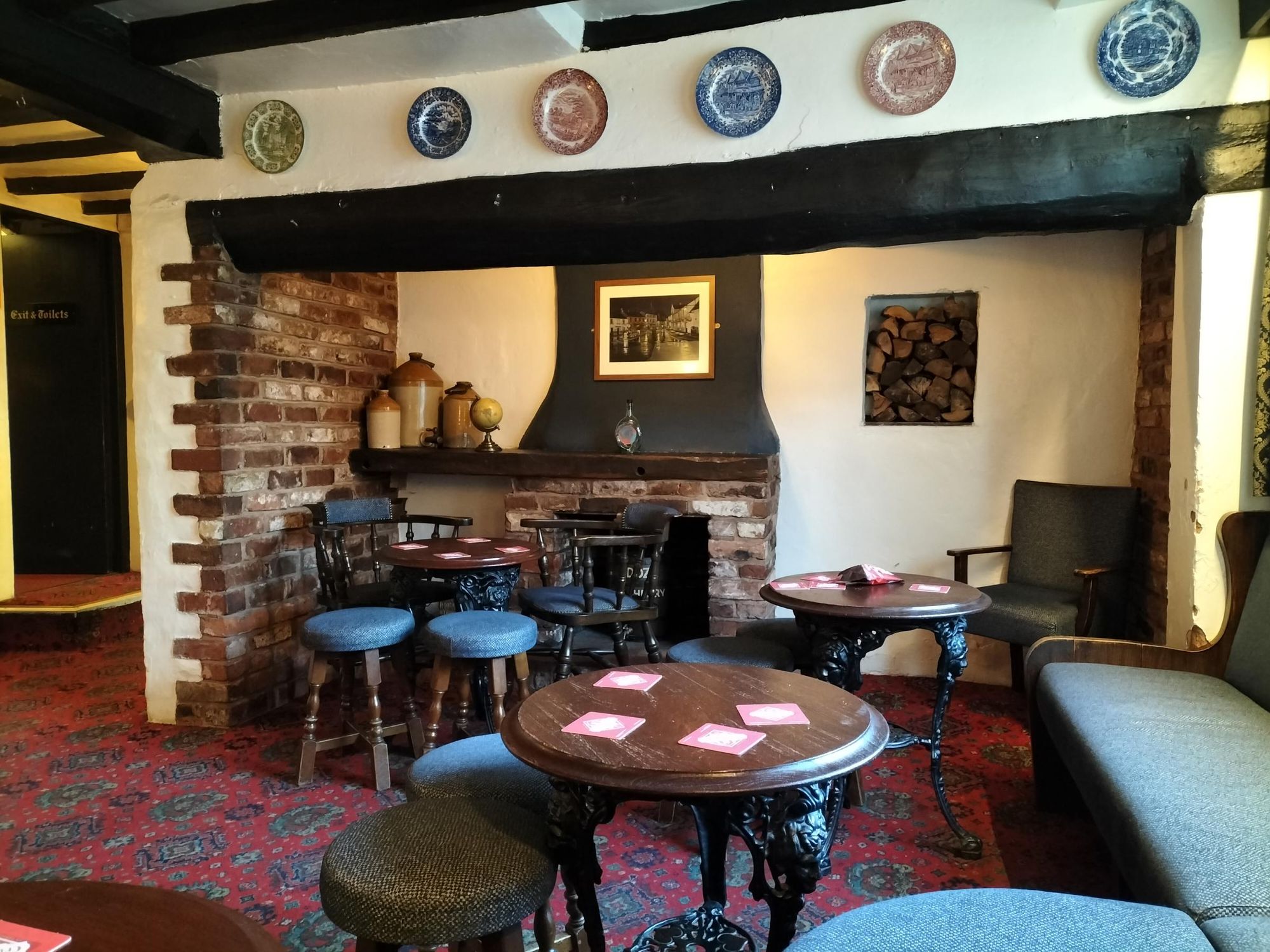 Side Room Jan 2025. (Pub). Published on 25-01-2025