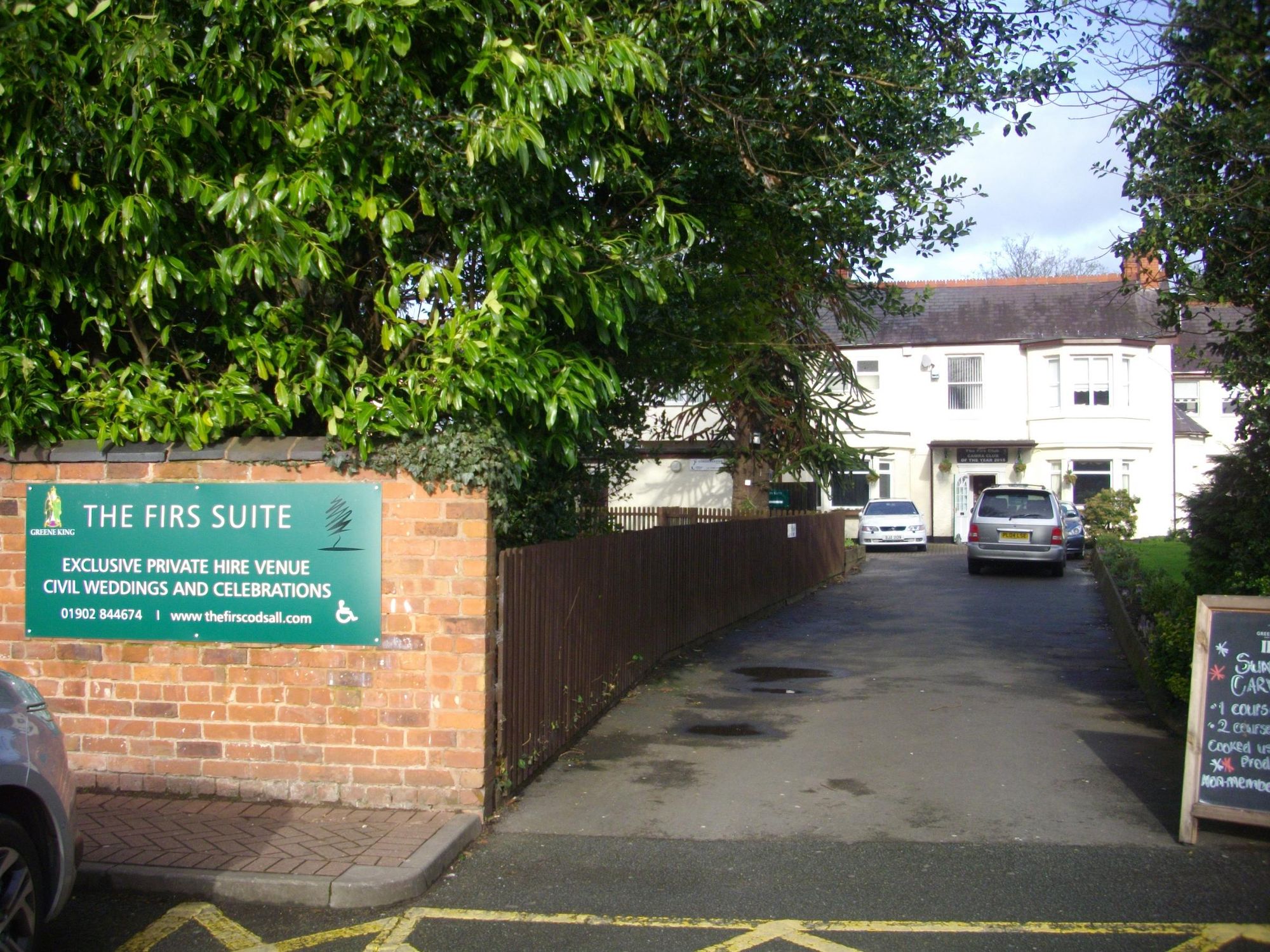 View from carpark. (Pub, External, Sign). Published on 15-02-2019