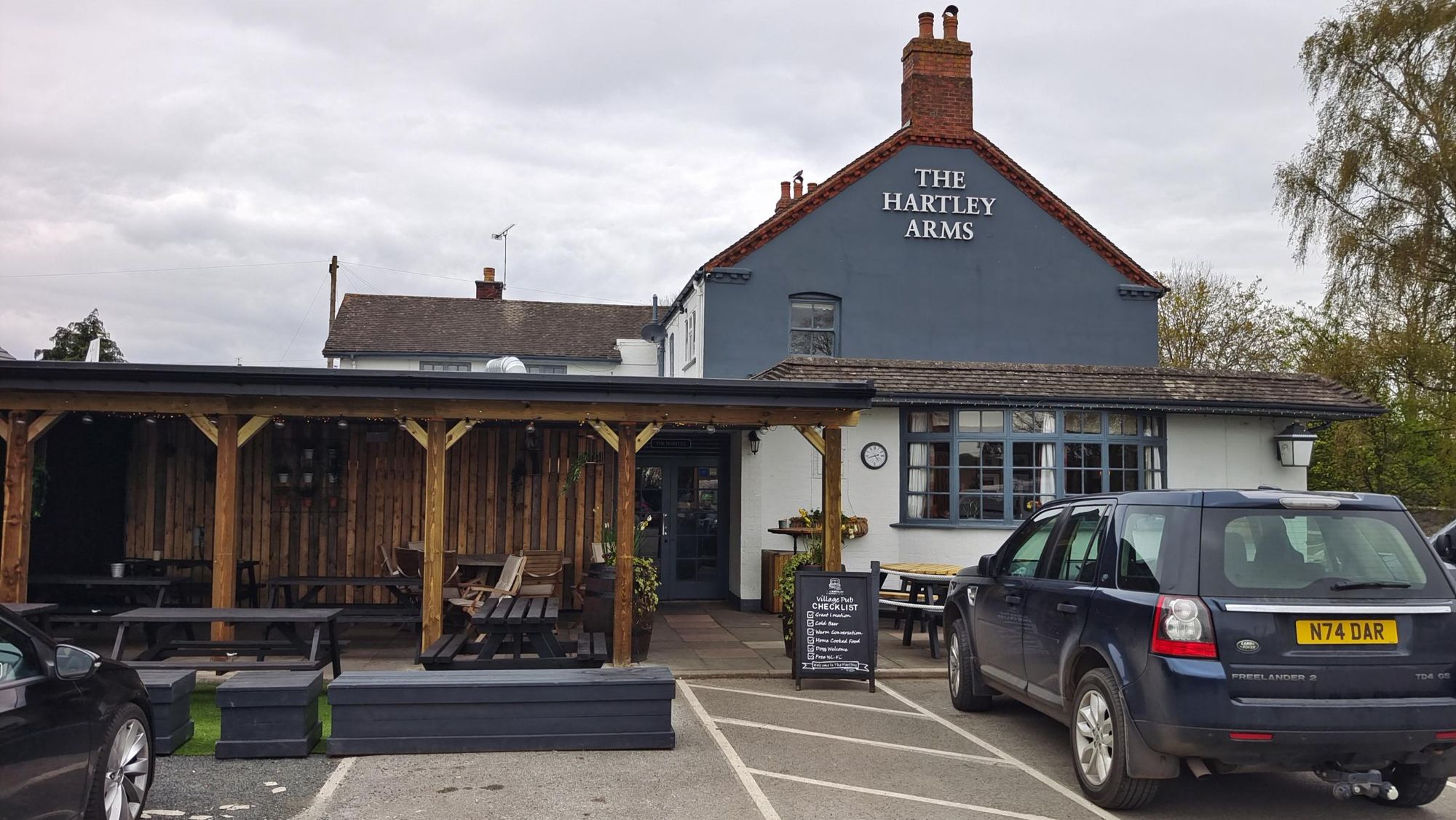 Rear pub area. (Pub, External). Published on 28-04-2024