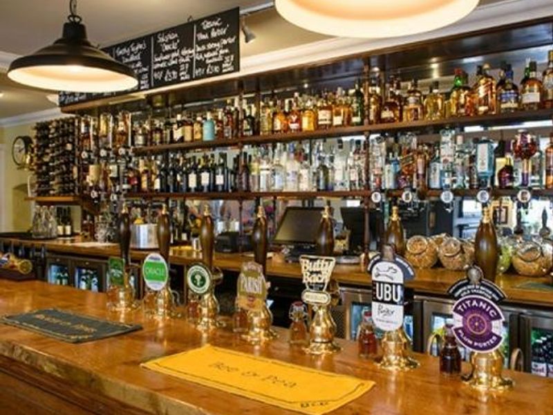 (Pub, Bar). Published on 06-01-2018 