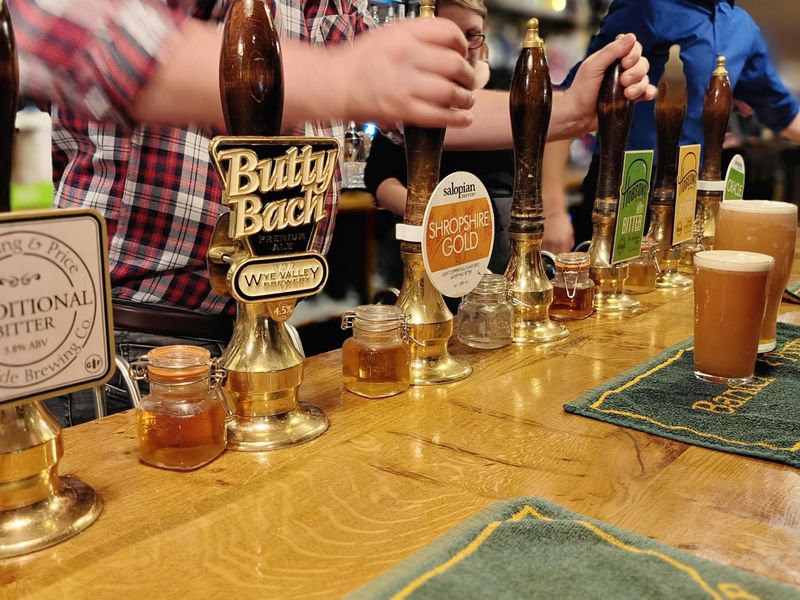 Handpulls. (Pub, Bar). Published on 27-02-2023 