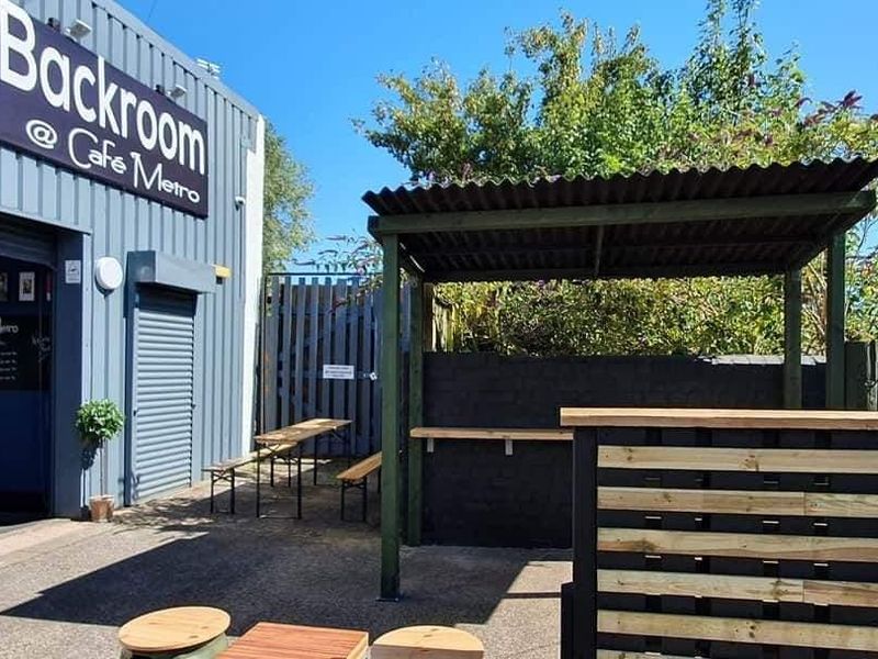 Frontage 2022. (Pub, Key). Published on 01-06-2022