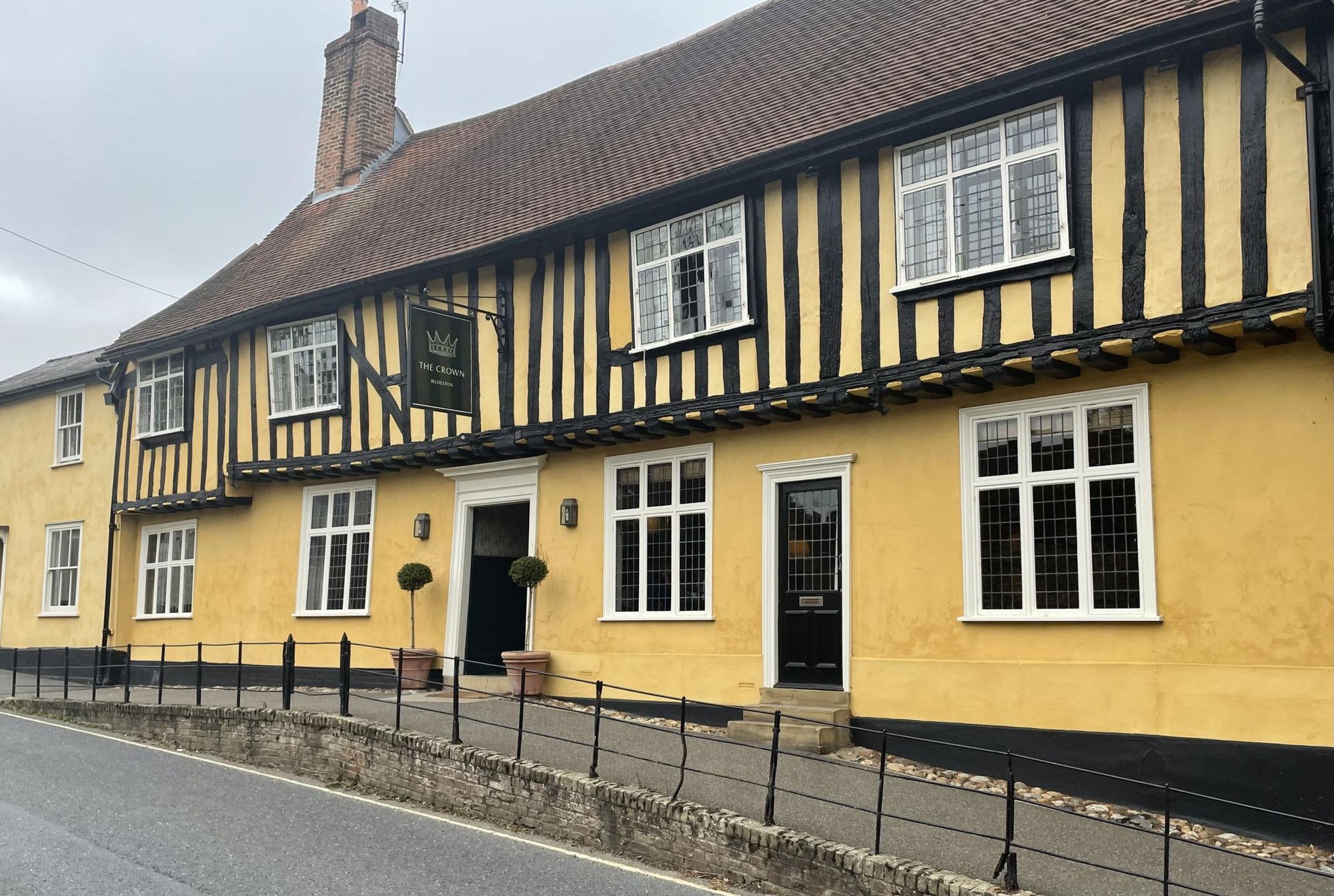 (Pub, Key). Published on 12-10-2025
