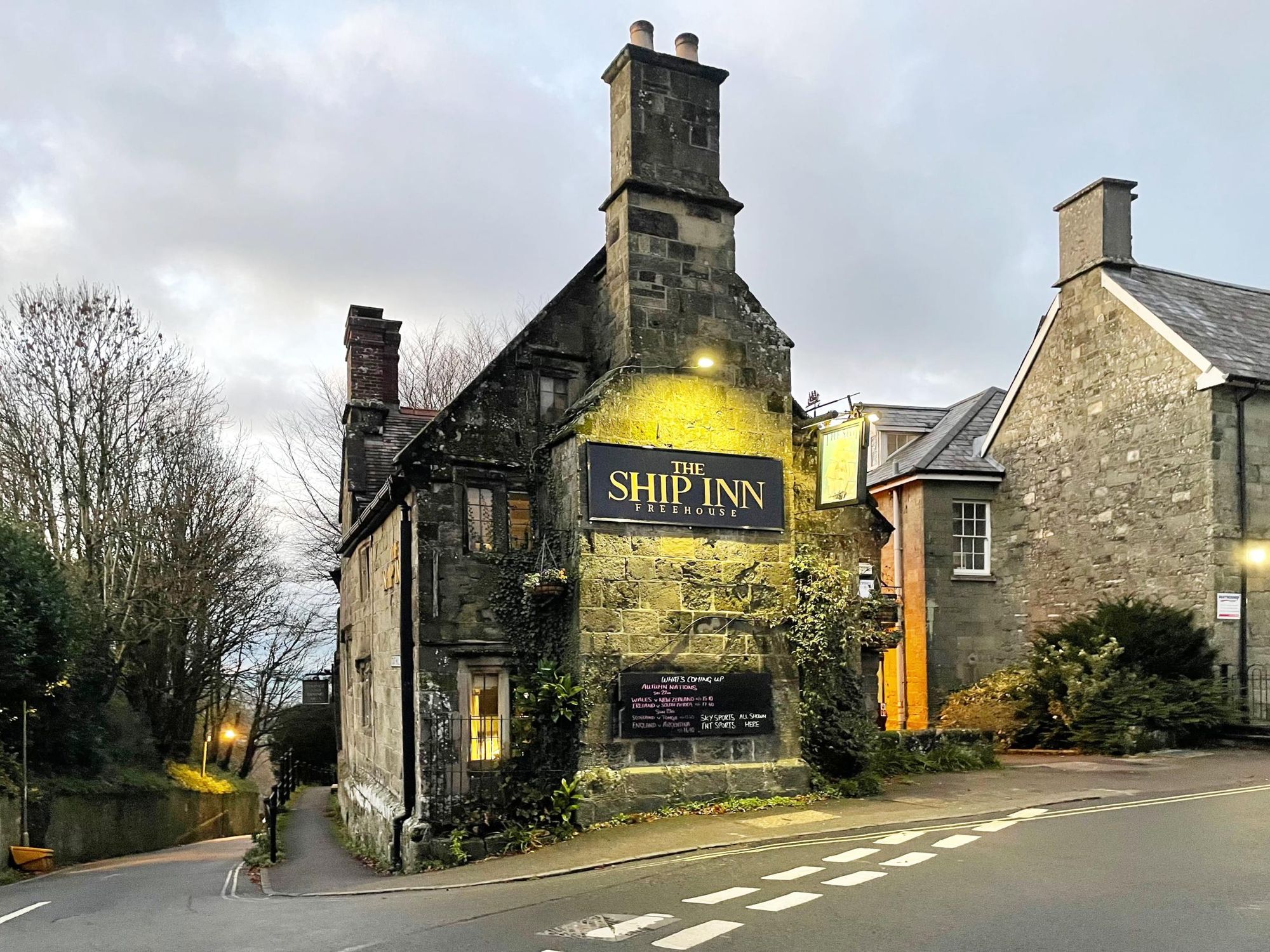 Ship Inn, Shaftesbury (Photo: Nick Yarwood 24/11/2025). (Pub, External, Key). Published on 24-12-2025