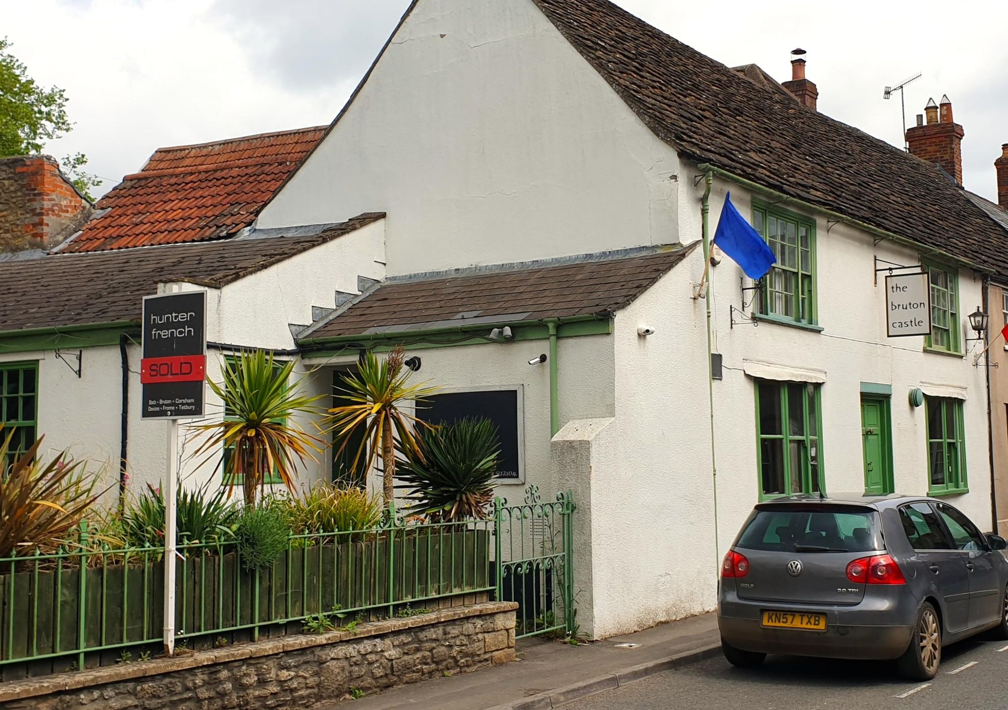 2020 - as the Bruton Castle up for sale. (Pub, External, Key). Published on 13-05-2025