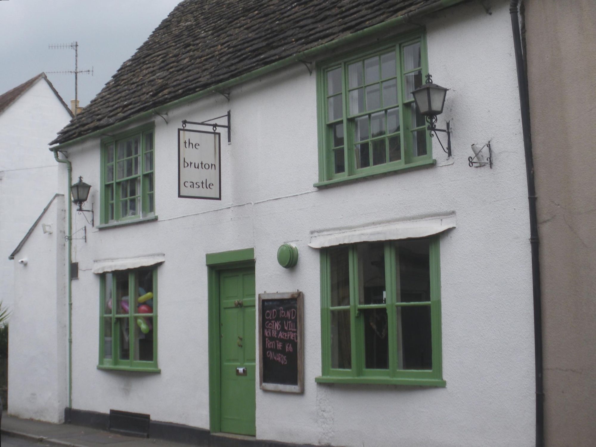 2017 - as the Bruton Castle. (Pub, External). Published on 18-10-2017