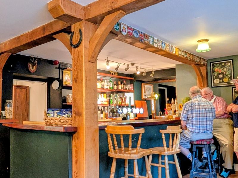 (Bar, Customers). Published on 05-07-2026 