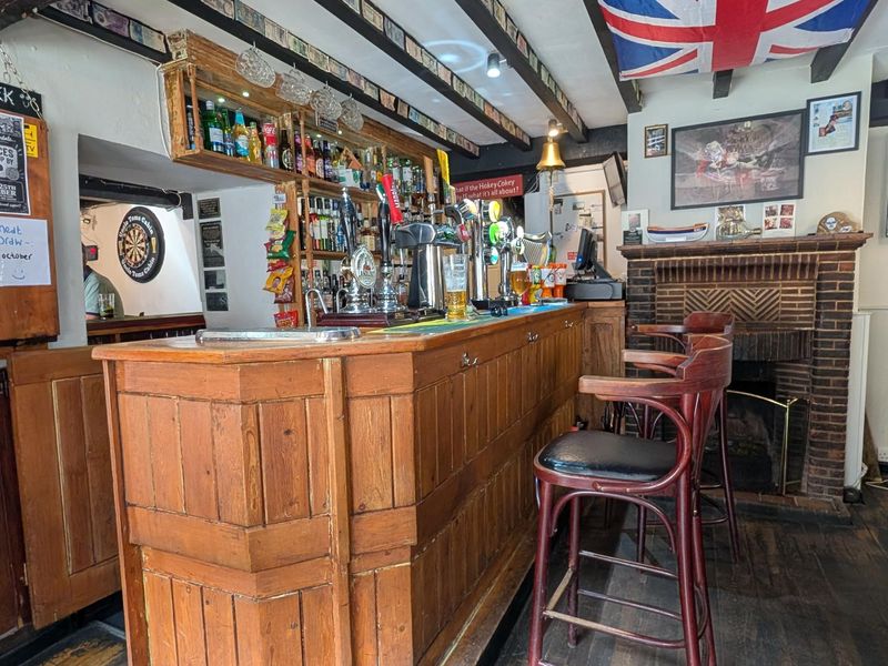 (Bar). Published on 27-09-2026
